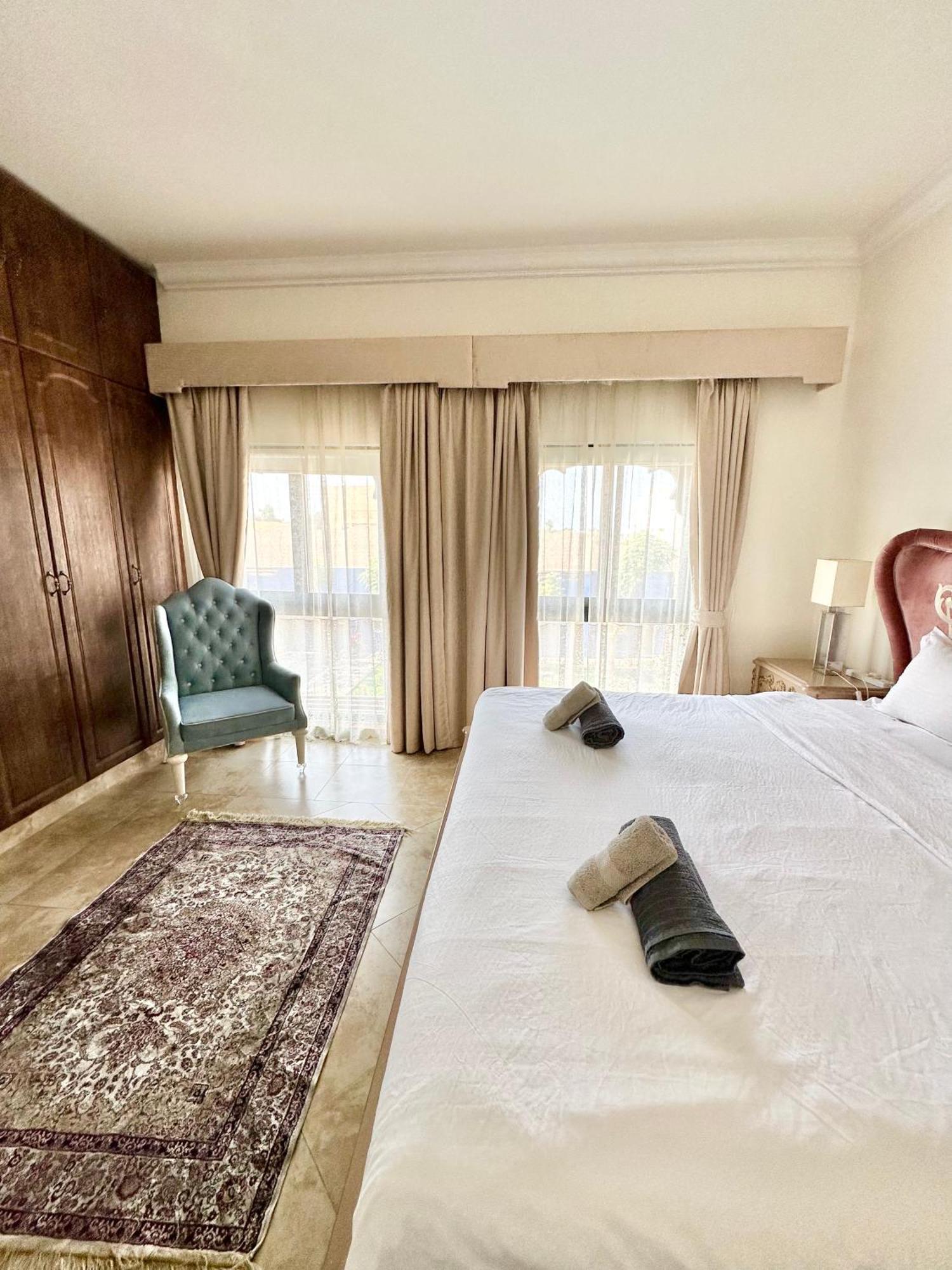 Dari Hotel Dubai Exterior photo