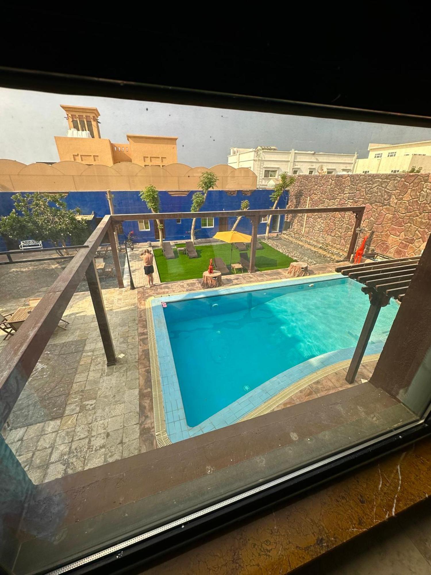 Dari Hotel Dubai Exterior photo